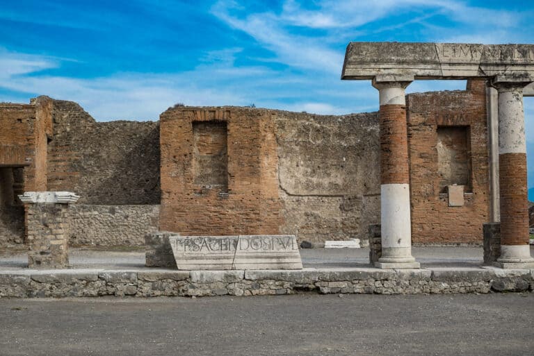 Day trip to Pompeii from Rome: Plan Yourself or Take a Tour
