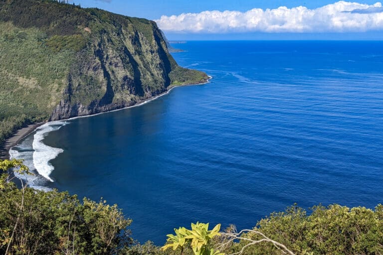 Waipio'o Valley View from the overlook to the black sand beach